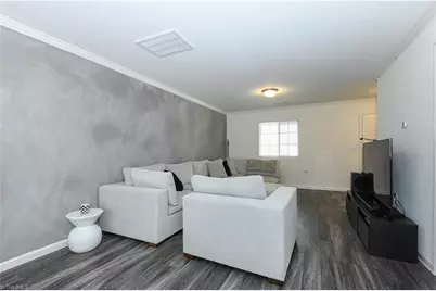 3805 Bissett Way, Greensboro, NC 27405 - Photo 7