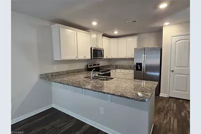 4623 Hazelburn Drive, Greensboro, NC 27405 - Photo 7