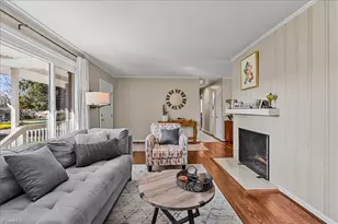 806 King George Dr, Greensboro, NC 27410 - Photo 5