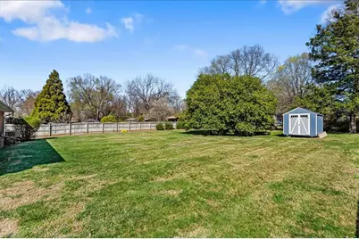 806 King George Drive, Greensboro, NC 27410 - Photo 23