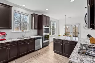 7619 Mary Ellen Ct, Greensboro, NC 27409 - Photo 13