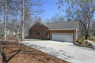 521 Dogwood Dr, Liberty, NC 27298 - Photo 29
