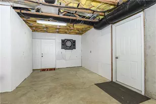 521 Dogwood Dr, Liberty, NC 27298 - Photo 23