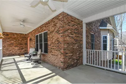 521 Dogwood Drive, Liberty, NC 27298 - Photo 3