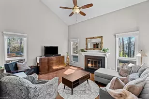 420 Chester Woods Ct, High Point, NC 27262 - Photo 9