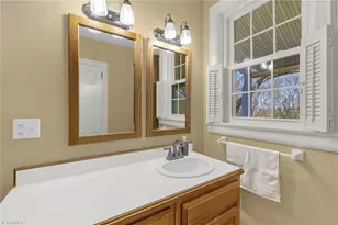 651 Highland Dr, Eden, NC 27288 - Photo 27