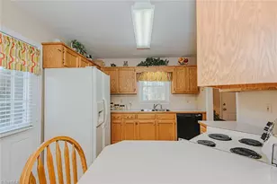 303 N 7th St, Mebane, NC 27302 - Photo 13