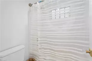 305 W Bessemer Ave, Greensboro, NC 27401 - Photo 39