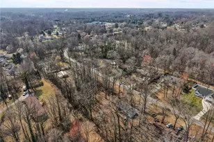 3818 Edgewood Terrace Rd, Greensboro, NC 27406 - Photo 33