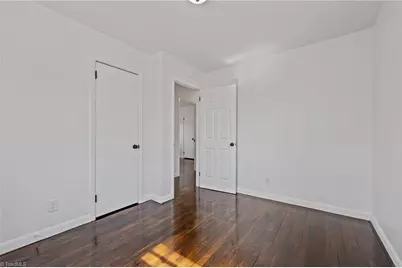 3818 Edgewood Terrace Road, Greensboro, NC 27406 - Photo 25