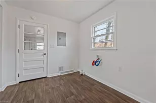 3818 Edgewood Terrace Rd, Greensboro, NC 27406 - Photo 9