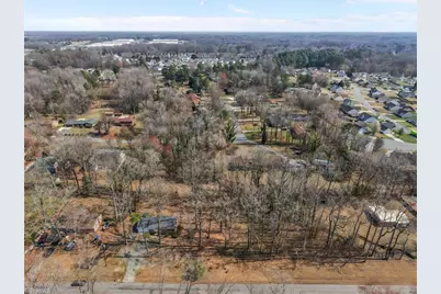 3818 Edgewood Terrace Road, Greensboro, NC 27406 - Photo 31