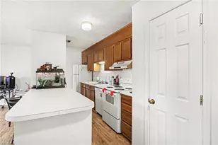 2326 W Vandalia Rd, Greensboro, NC 27407 - Photo 7