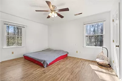 2326 W Vandalia Road #B, Greensboro, NC 27407 - Photo 9