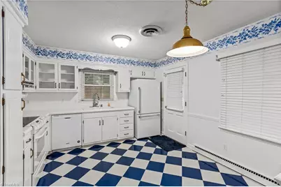 3519 Woodview Drive, High Point, NC 27265 - Photo 13