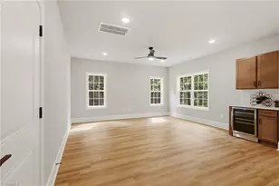 224 Longwood Dr, Winston-Salem, NC 27104 - Photo 7