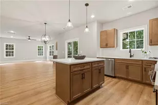 224 Longwood Dr, Winston-Salem, NC 27104 - Photo 5