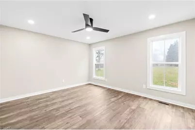 242 Bradley Farm Road, Statesville, NC 28625 - Photo 15