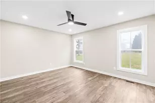 242 Bradley Farm Rd, Statesville, NC 28625 - Photo 15