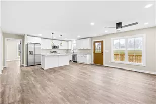 242 Bradley Farm Rd, Statesville, NC 28625 - Photo 13