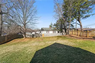 597 Lakeside Valley Dr, Winston-Salem, NC 27107 - Photo 31