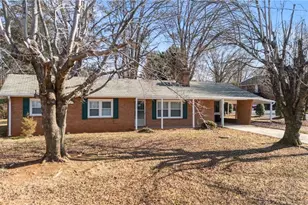 3805 Littlebrook Dr, Clemmons, NC 27012 - Photo 3