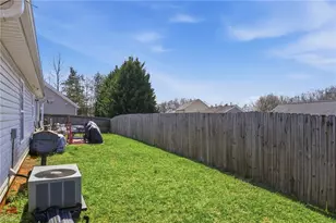 5812 Huckleberry Ct, Winston-Salem, NC 27105 - Photo 25