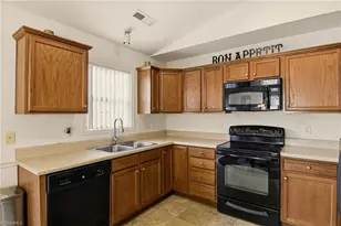 5812 Huckleberry Ct, Winston-Salem, NC 27105 - Photo 11