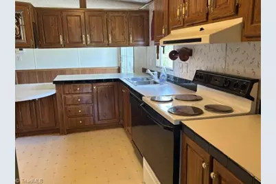 5530 Drake Road, Greensboro, NC 27406 - Photo 7
