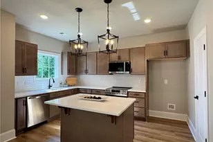228 Longwood Dr, Winston-Salem, NC 27104 - Photo 5