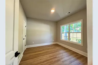 228 Longwood Drive, Winston-Salem, NC 27104 - Photo 23