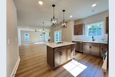 228 Longwood Drive, Winston-Salem, NC 27104 - Photo 7