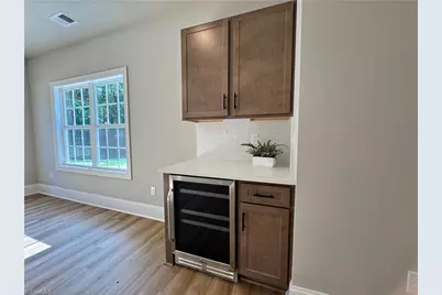 228 Longwood Drive, Winston-Salem, NC 27104 - Photo 9