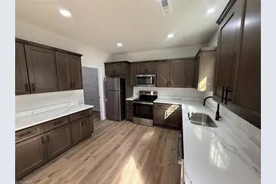 1007 E Barton Street, Greensboro, NC 27407 - Photo 9