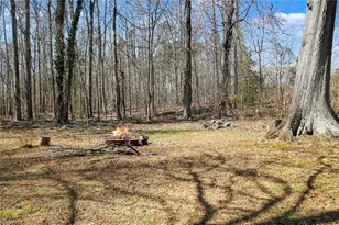 503 Cedar St, Eden, NC 27288 - Photo 25