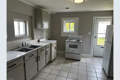 1707 Glenwood Avenue, Greensboro, NC 27403 - Photo 5
