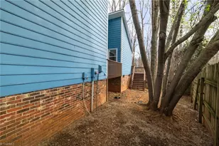 9 Dunnberry Ct, Greensboro, NC 27455 - Photo 35