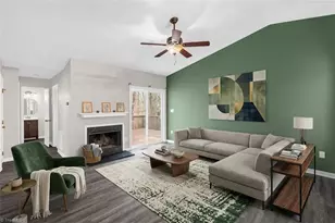 9 Dunnberry Ct, Greensboro, NC 27455 - Photo 5