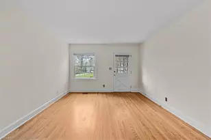 1216 Pamlico Dr, Greensboro, NC 27408 - Photo 7