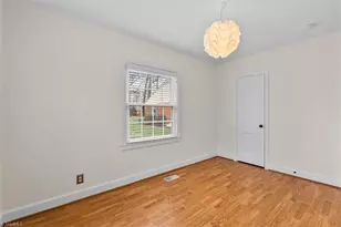 1216 Pamlico Dr, Greensboro, NC 27408 - Photo 25