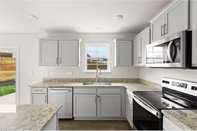 310 Beresford Way, Greensboro, NC 27405 - Photo 9