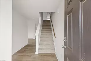 310 Beresford Wy, Greensboro, NC 27405 - Photo 3