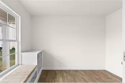 310 Beresford Way, Greensboro, NC 27405 - Photo 5