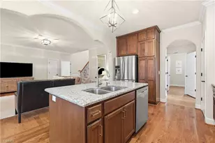 4450 Greystone Pl Ct, Winston-Salem, NC 27106 - Photo 13