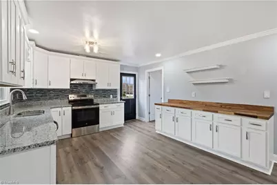 8204 Nc Highway 68, Stokesdale, NC 27357 - Photo 21