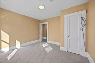 801 E Lexington Ave, High Point, NC 27262 - Photo 13