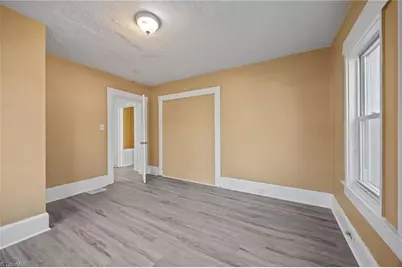 801 E Lexington Avenue, High Point, NC 27262 - Photo 7