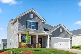 3009 Middle Creek Ln, Greensboro, NC 27405 - Photo 3