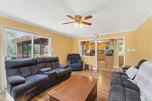 6211 Oak Forest Ct, Summerfield, NC 27358 - Photo 7