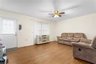 405 Amazon St, Thomasville, NC 27360 - Photo 7